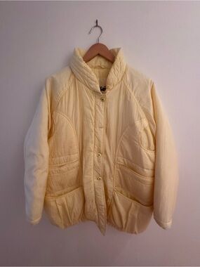 Classic Quilted Women's Jacket - pale yellow